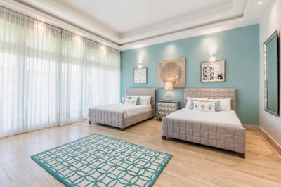 Luxury Villa Photo #33