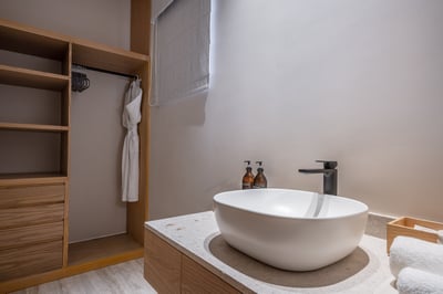 Luxury Villa Photo #45