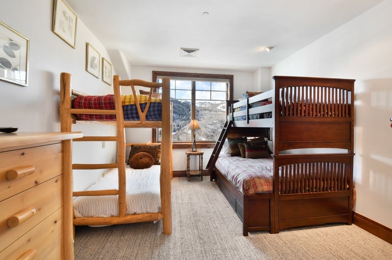 Silver Strike Lodge 4 BDM Condo