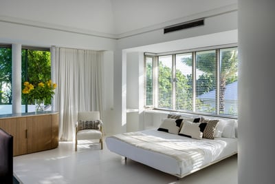 Luxury Villa Photo #23