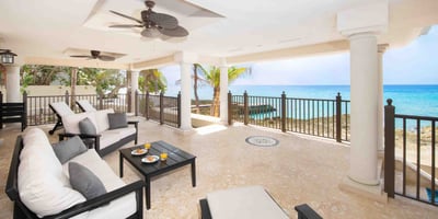 Luxury Villa Photo #3