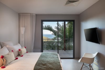 Luxury Villa Photo #36