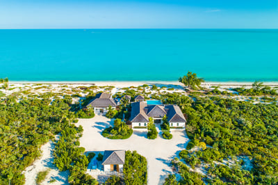 Luxury Villa Photo #6