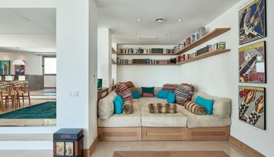 Luxury Villa Photo #17