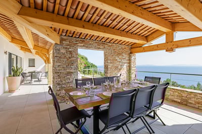Luxury Villa Photo #11