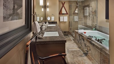 King ensuite