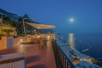 Luxury Villa Photo #9