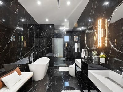 Luxury Villa Photo #26