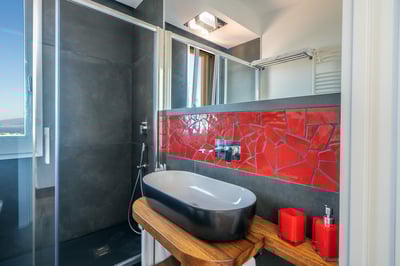 Luxury Villa Photo #22
