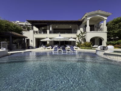 Luxury Villa Photo #2