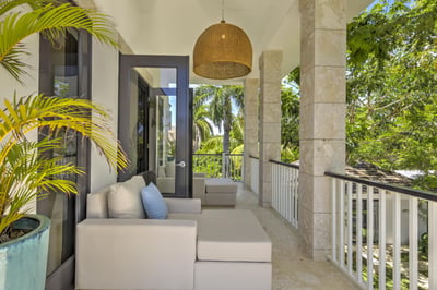 Villa Londali – Brand New Estate 10 Bedrooms