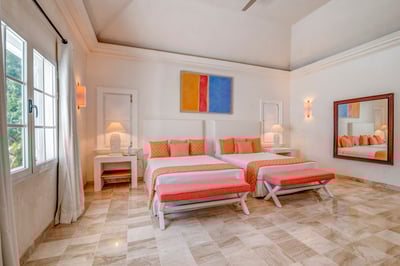 Luxury Villa Photo #24