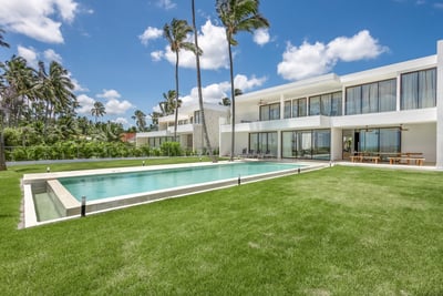 Luxury Villa Photo #5