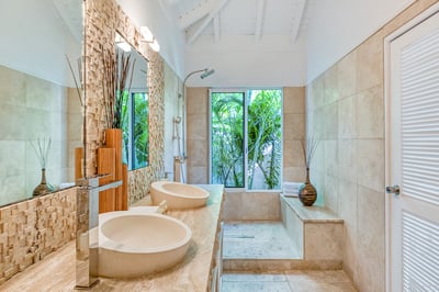 Luxury Villa Photo #23