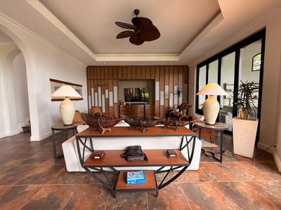 Luxury Villa Photo #21