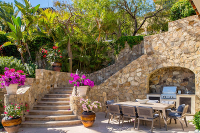 Luxury Villa Photo #11