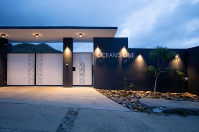 Luxury Villa Photo #33
