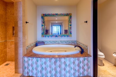 Luxury Villa Photo #14