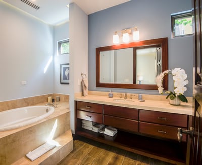 Luxury Villa Photo #30