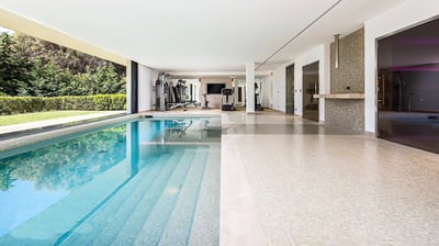 Luxury Villa Photo #11