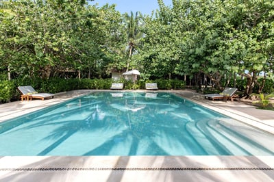 Luxury Villa Photo #14