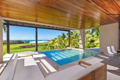 Luxury Villa Photo #6