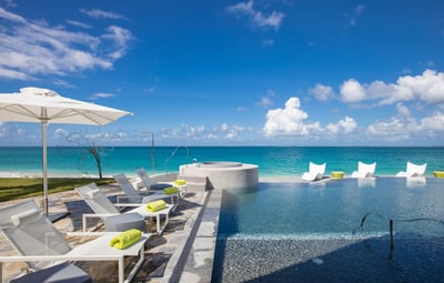 Luxury Villa Photo #7
