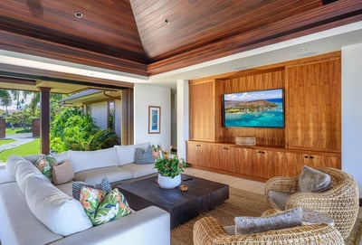 Luxury Villa Photo #10