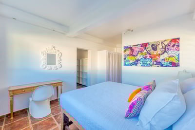 Luxury Villa Photo #35