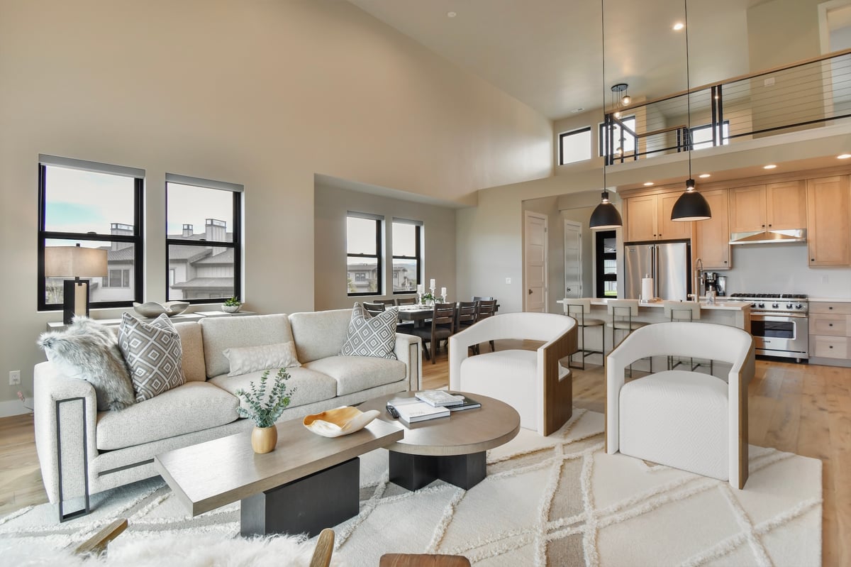 Mayflower Lakeside 942