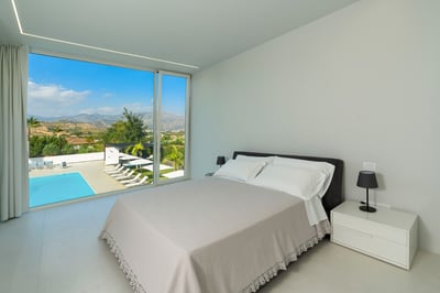 Luxury Villa Photo #54