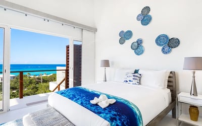 Luxury Villa Photo #24