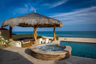 Luxury Villa Photo #10