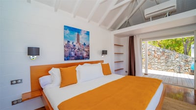 Luxury Villa Photo #34