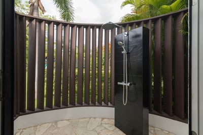 Luxury Villa Photo #44