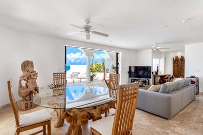Luxury Villa Photo #16
