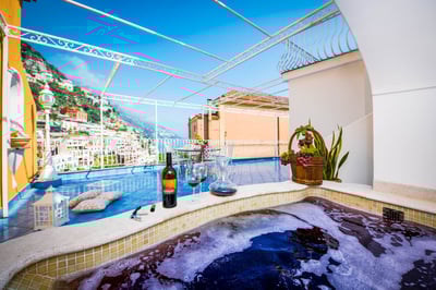 Luxury Villa Photo #10