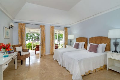 Luxury Villa Photo #11