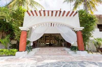 Luxury Villa Photo #15