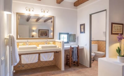 Luxury Villa Photo #27
