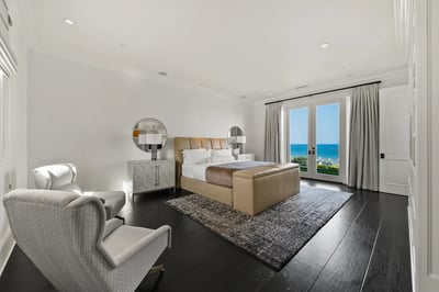 Luxury Villa Photo #34