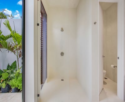 Luxury Villa Photo #40
