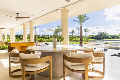 Luxury Villa Photo #13