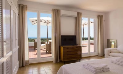 Luxury Villa Photo #25