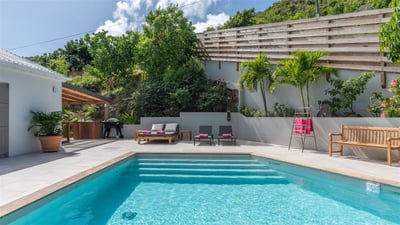 Luxury Villa Photo #3