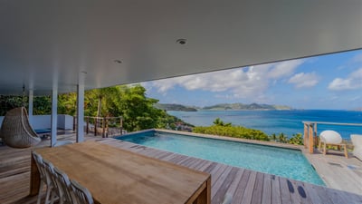 Luxury Villa Photo #17