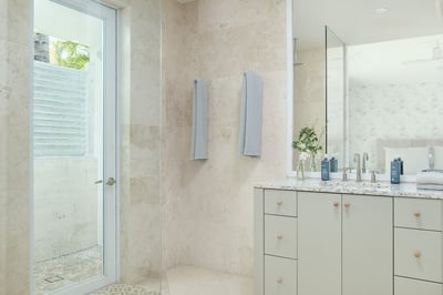 Luxury Villa Photo #22