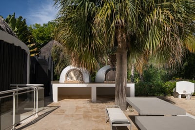 Luxury Villa Photo #11