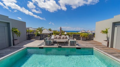 Pool & Terrace