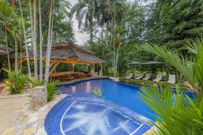 Luxury Villa Photo #2
